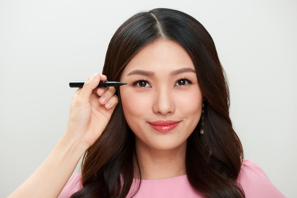 Eye Popping Eye Makeup for Asian Women