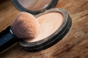 Powder Foundation 2018, best powder foundation for dry skin, best powder foundation for oily skin