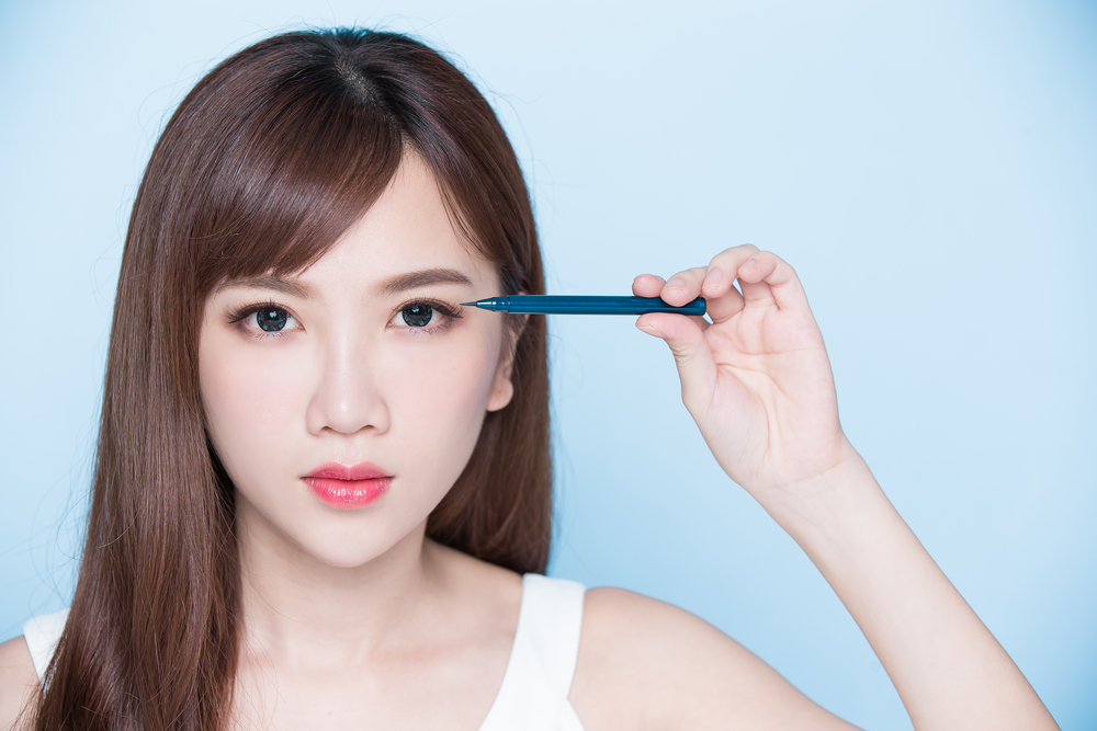 Smudge-Proof Eyeliners You Can Sport In Singapore's Heat!