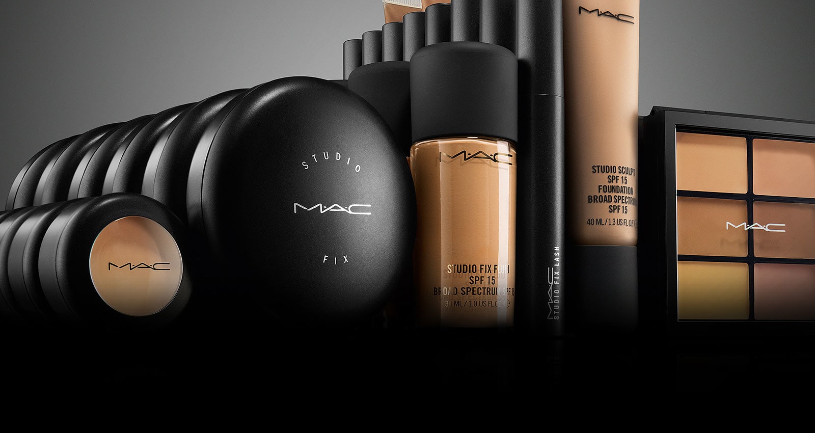 Tilfredsstille let Håndbog Makeup Artists Reveal Their MAC Cosmetics Favourites