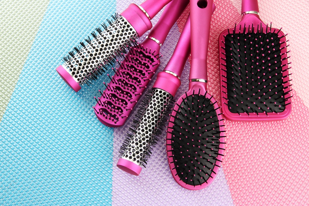 How to Pick the Best Kind of Brush to Blowdry Your Hair