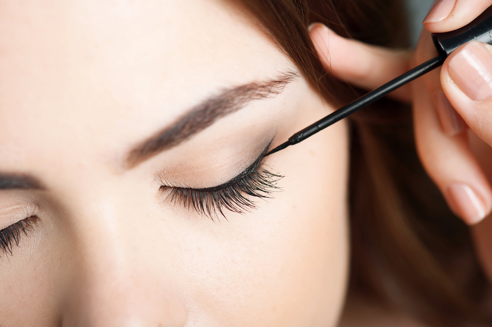 eye makeup for beginners eyeliner