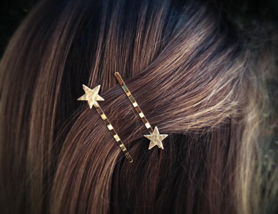 These Bobby Pin Hacks will Give You Perfect Hair and Makeup in Seconds