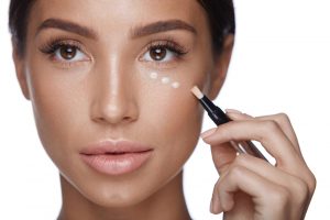 how to stop concealer from creasing