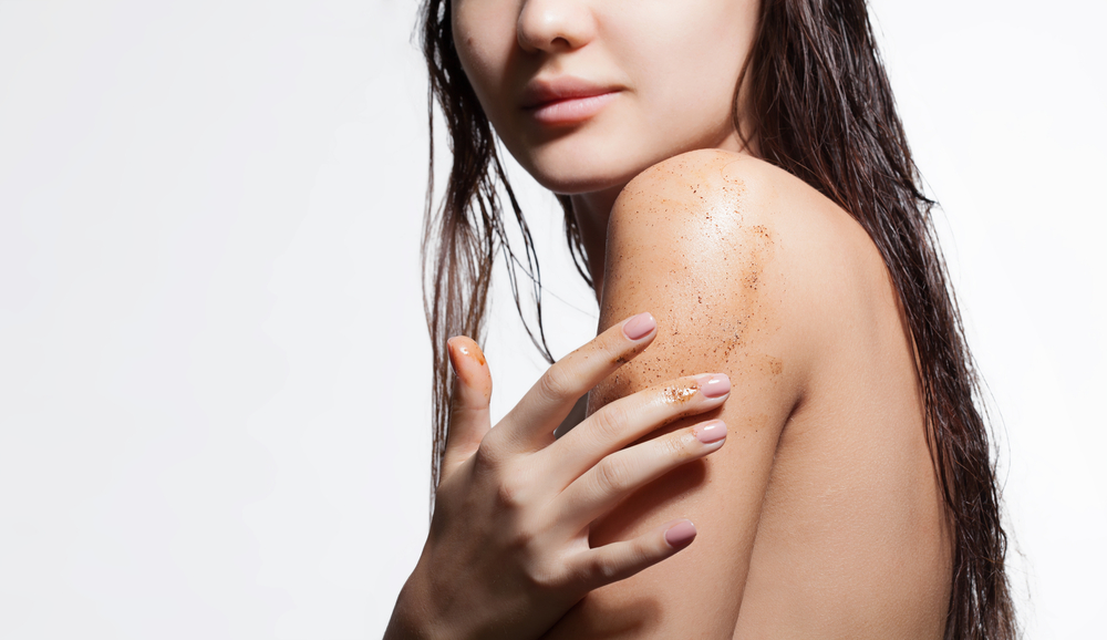 The 5 Best Body Scrubs For Stretch Marks