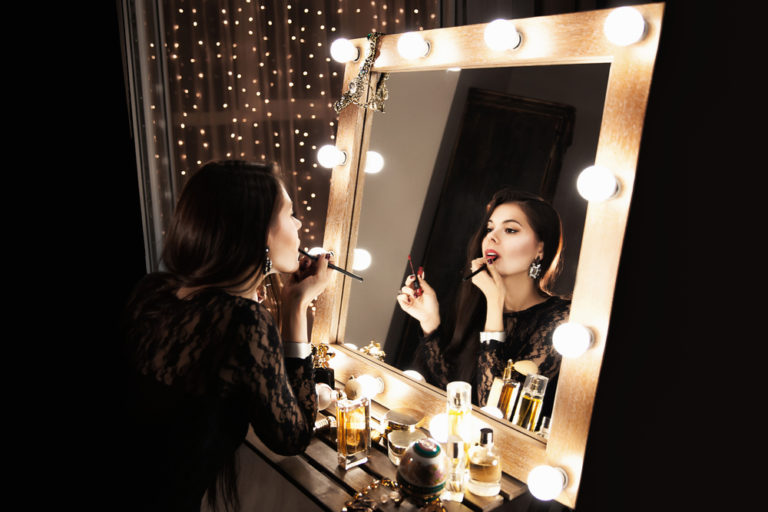 Vanity Mirror With Lights In Singapore, Best Vanity Mirror With Lights For Makeup