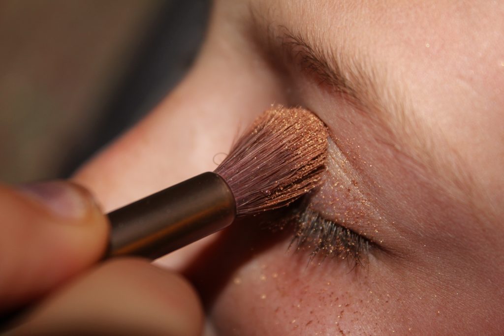 how-to-apply-eyeshadow