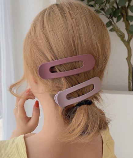 Korean Hair Clip: 10 Best Styles That You Need To Try And Where To Buy It